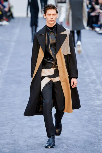 Look 53